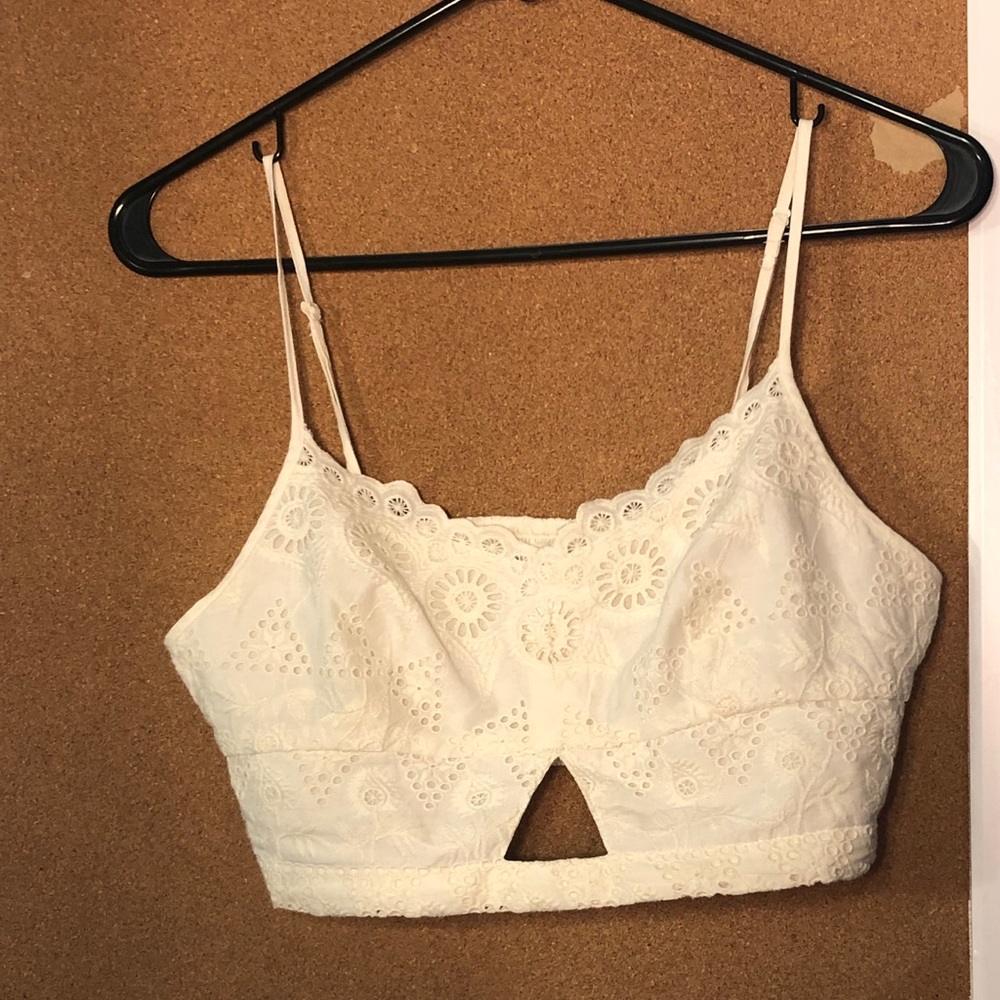 American eagle cream crop top